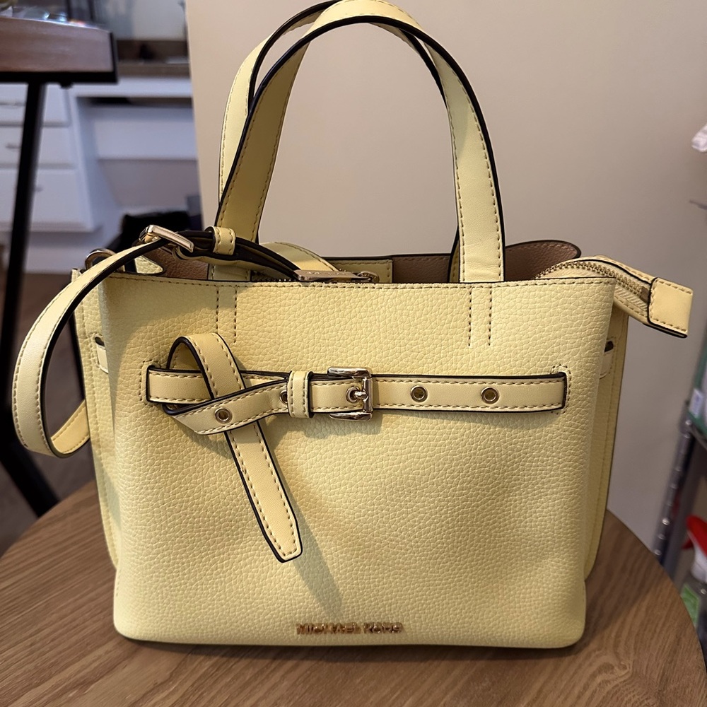 Michael Kors Buttercup Emilia Small